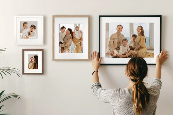 picture hanging